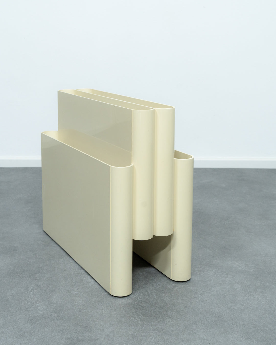 Magazine Rack by Giotto Stoppino for Kartell