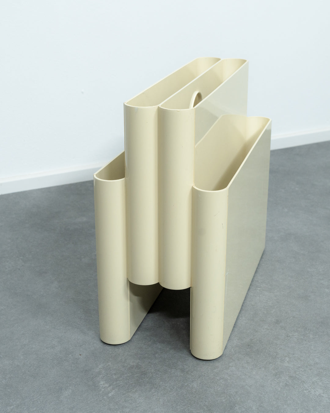 Magazine Rack by Giotto Stoppino for Kartell