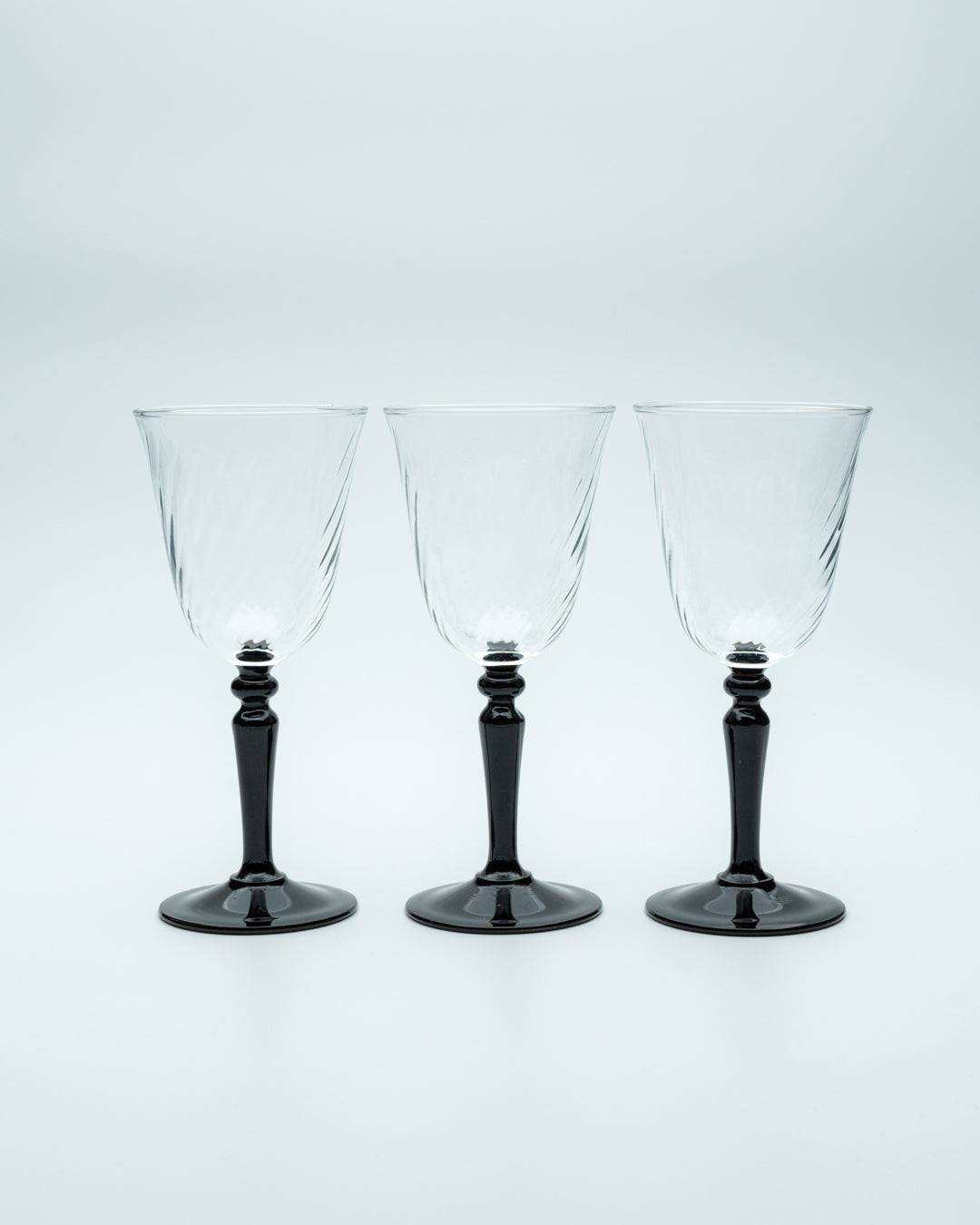 Swirl Wine Glasses (3)