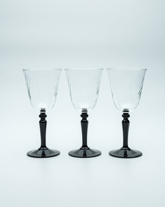 Swirl Wine Glasses (3)