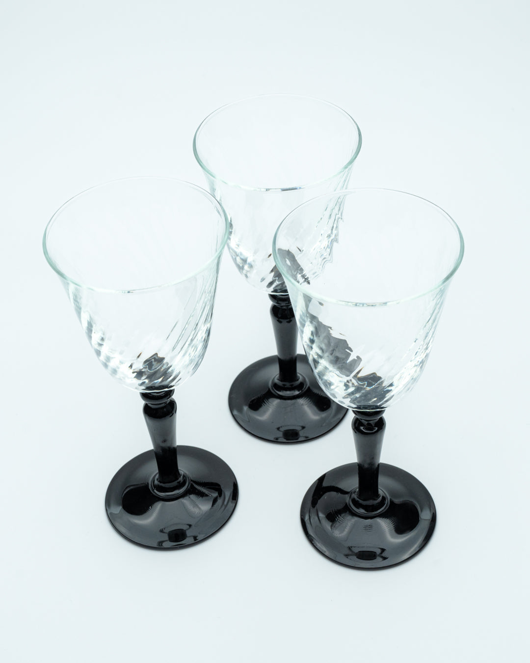 Swirl Wine Glasses (3)